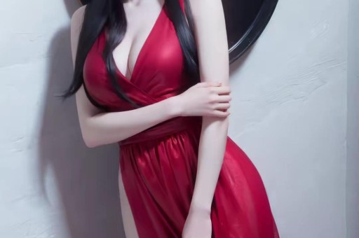 韩国女星Jennie耍大牌事件后《时代》红毯争艳直角肩再成亮点