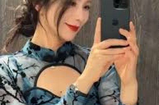 一手好牌打稀碎 三料影后马苏 被黑人驮肩 帮闺蜜撒谎 终究自断前程